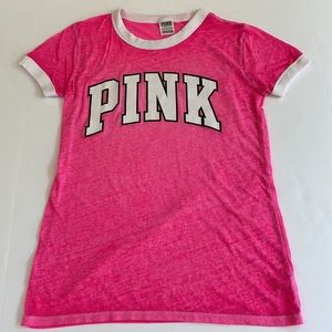PINK VICTORIA SECRET TEE XS